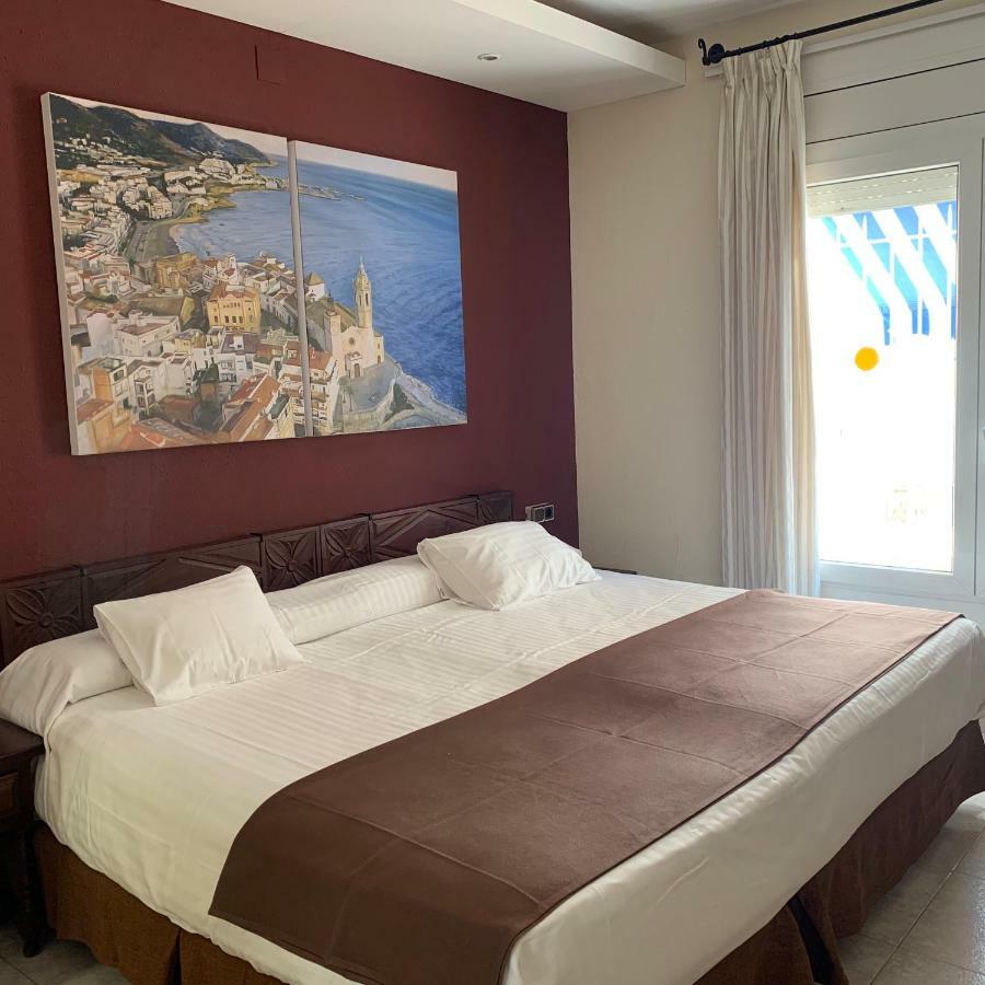 Hotel Galeon Sitges Exterior foto